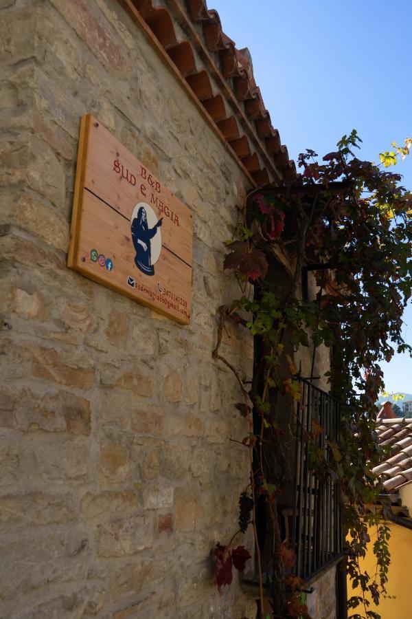 B&B Sud e Magia Castelmezzano Bagian luar foto