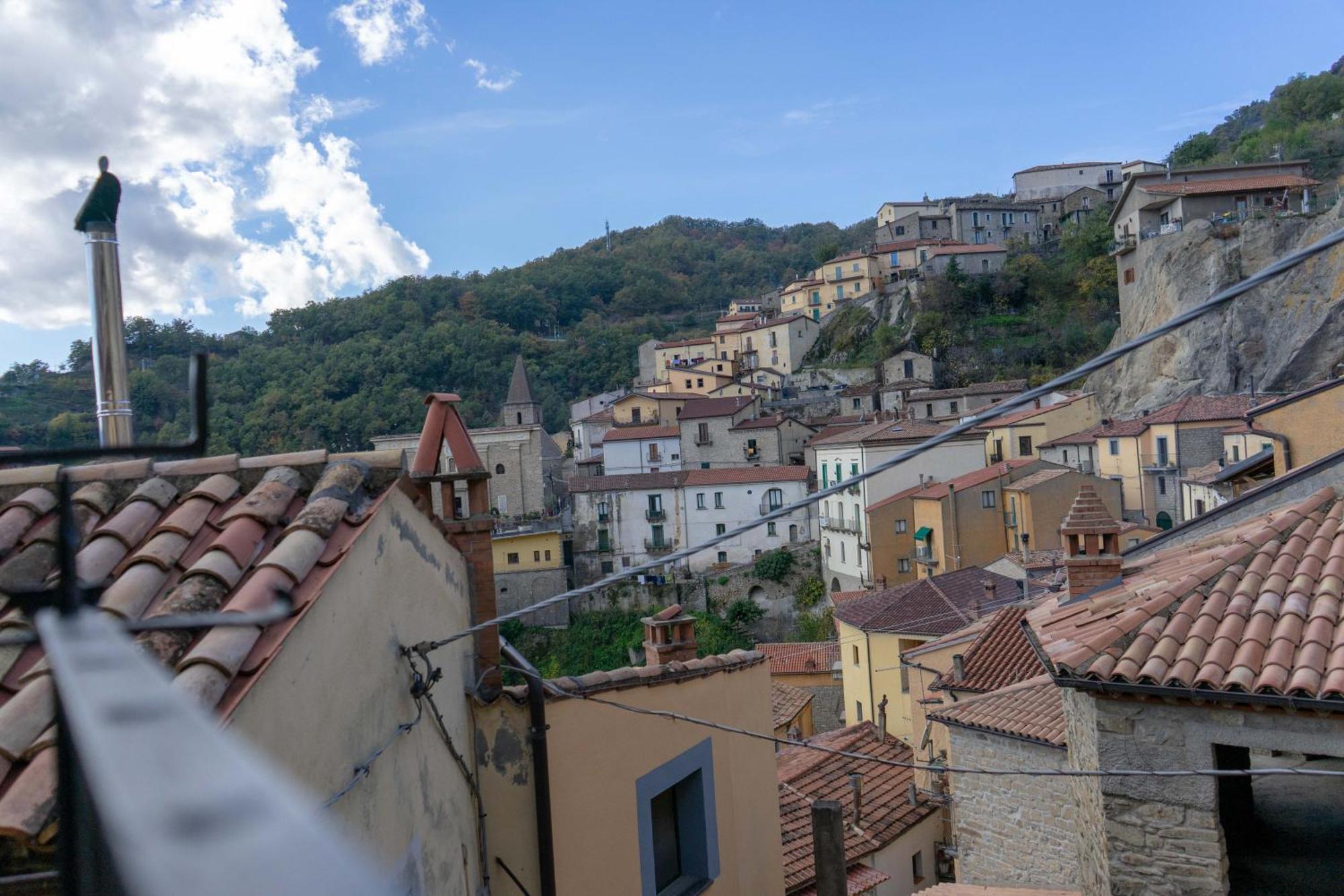 B&B Sud e Magia Castelmezzano Bagian luar foto