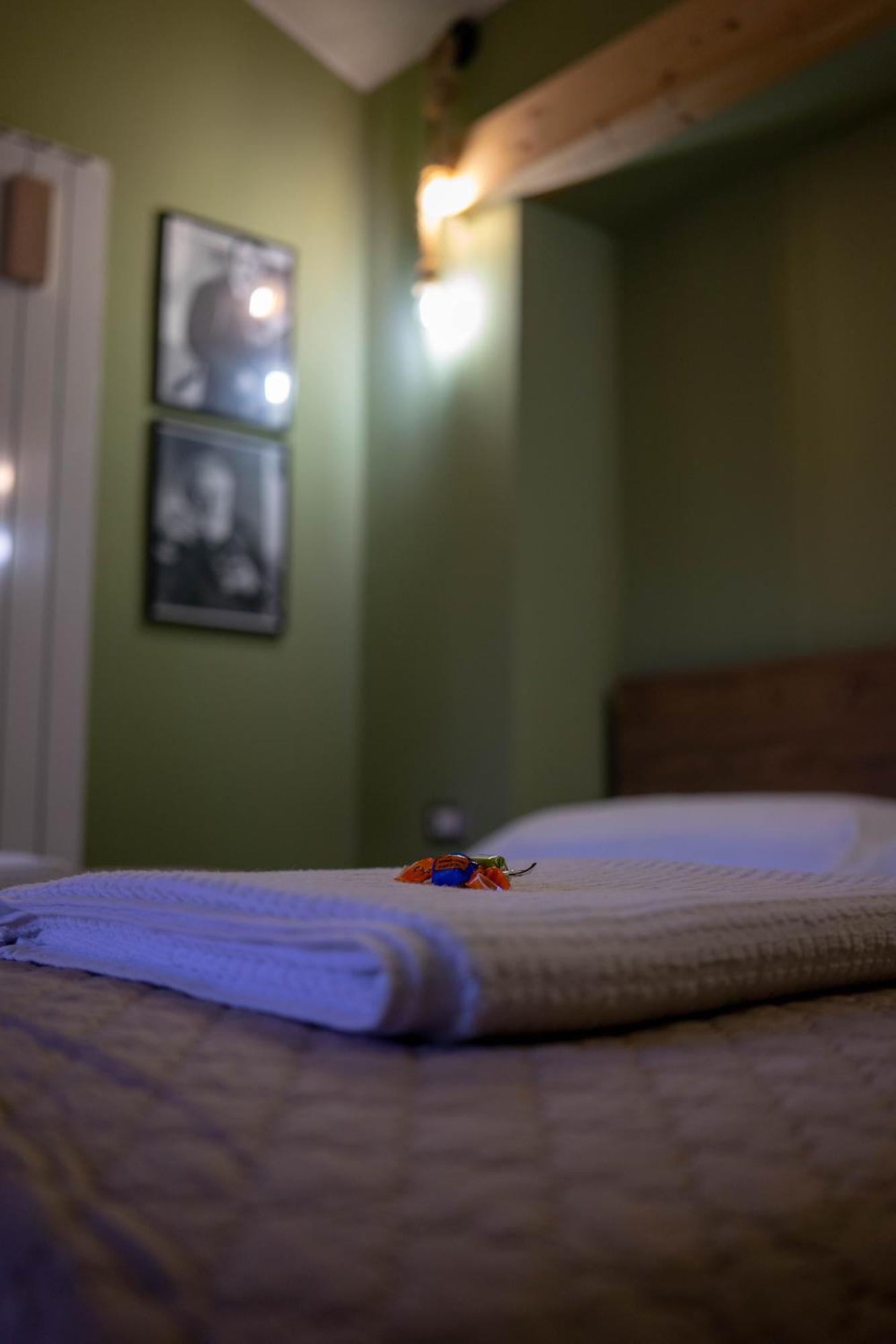B&B Sud e Magia Castelmezzano Bagian luar foto